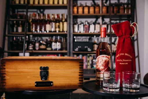 "World's Best Mom" Pappy Van Winkle 20 Year Bourbon Handcrafted Mother's Day Birthday Gift Box - Image 4