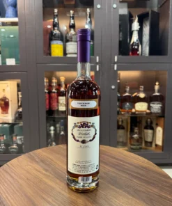 Alternative view of Willett Family Estate "Purple Top" 11 Year Bourbon ("Liquor Barn 2024 #1")